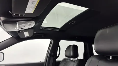 More photos of 2018 Jeep Grand Cherokee Altitude at Auto Boutique Florida, FL