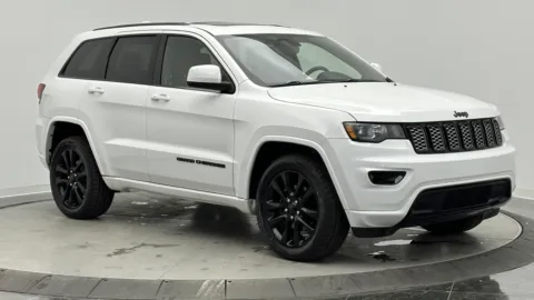 Another view of 2018 Jeep Grand Cherokee Altitude for sale in Jacksonville, FL at Auto Boutique Florida