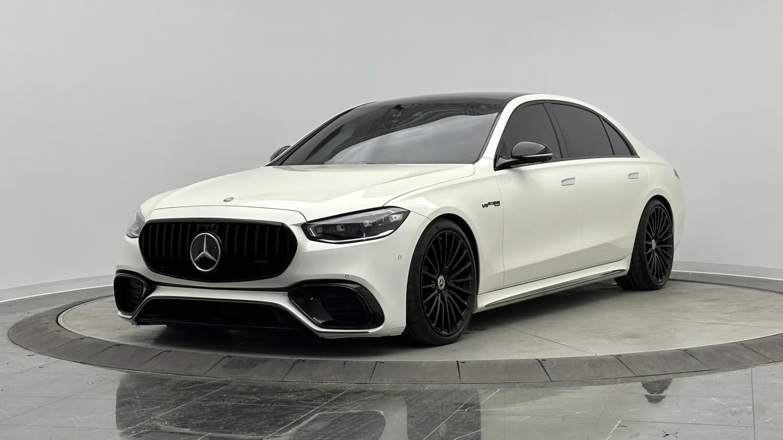 2023 Mercedes-Benz S-Class S 580's photo