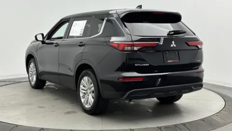 More photos of 2024 Mitsubishi Outlander ES at Auto Boutique Florida, FL