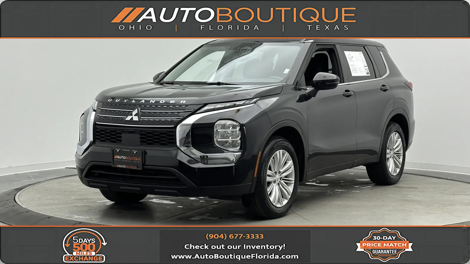 2024 Mitsubishi Outlander ES's photo