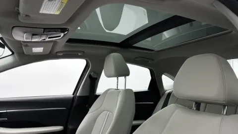 More photos of 2023 Hyundai Sonata SEL at Auto Boutique Florida, FL