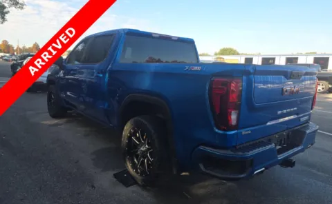 More photos of 2022 GMC Sierra 1500 Elevation at Auto Boutique Florida, FL