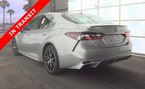 More photos of 2022 Toyota Camry SE at Auto Boutique Florida, FL