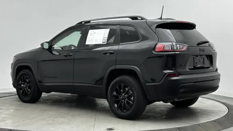 More photos of 2023 Jeep Cherokee Altitude Lux at Auto Boutique Florida, FL