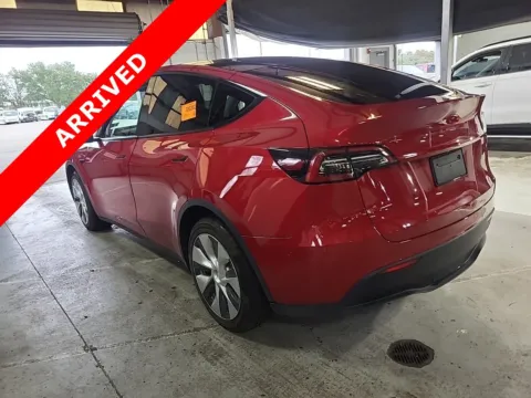 More photos of 2021 Tesla Model Y Long Range at Auto Boutique Florida, FL