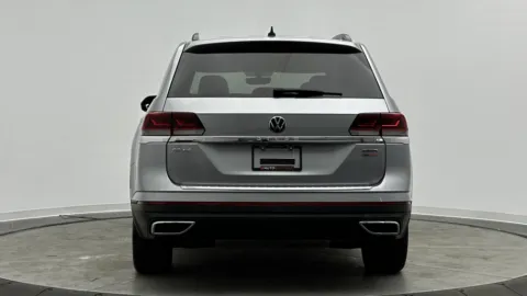 More photos of 2021 Volkswagen Atlas 3.6L V6 SE w/Technology at Auto Boutique Florida, FL