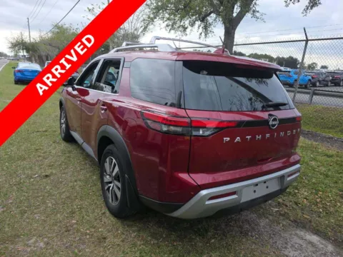 More photos of 2022 Nissan Pathfinder SL at Auto Boutique Florida, FL