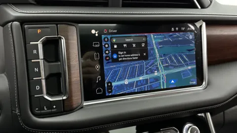 More photos of 2024 GMC Yukon XL Denali Ultimate at Auto Boutique Florida, FL