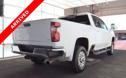 More photos of 2022 Chevrolet Silverado 2500HD LT at Auto Boutique Florida, FL