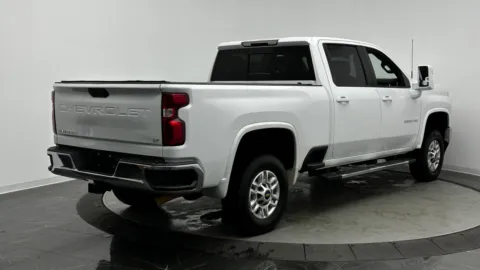 More photos of 2022 Chevrolet Silverado 2500HD LT at Auto Boutique Florida, FL