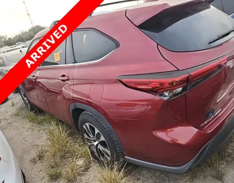 More photos of 2020 Toyota Highlander XLE at Auto Boutique Florida, FL