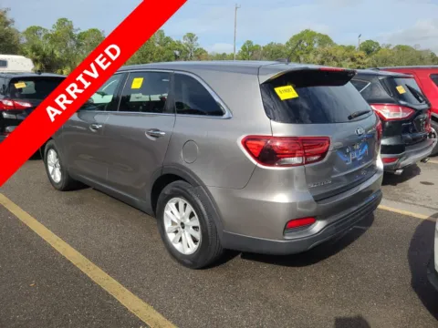 More photos of 2019 Kia Sorento LX V6 at Auto Boutique Florida, FL