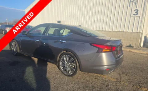 Another view of 2023 Nissan Altima 2.5 SL for sale in Jacksonville, FL at Auto Boutique Florida