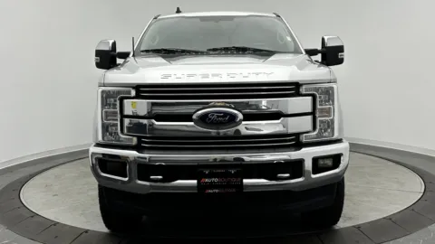 Photos of 2019 Ford Super Duty F-250 SRW LARIAT for sale in Jacksonville, FL at Auto Boutique Florida