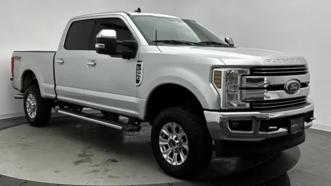 Another view of 2019 Ford Super Duty F-250 SRW LARIAT for sale in Jacksonville, FL at Auto Boutique Florida
