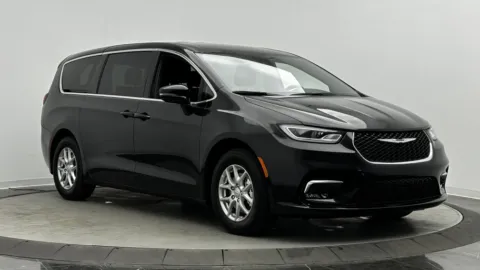 Another view of 2025 Chrysler Pacifica Select for sale in Jacksonville, FL at Auto Boutique Florida
