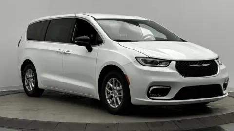 Another view of 2025 Chrysler Pacifica Select for sale in Jacksonville, FL at Auto Boutique Florida