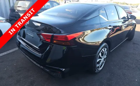 More photos of 2023 Nissan Altima 2.5 S at Auto Boutique Florida, FL