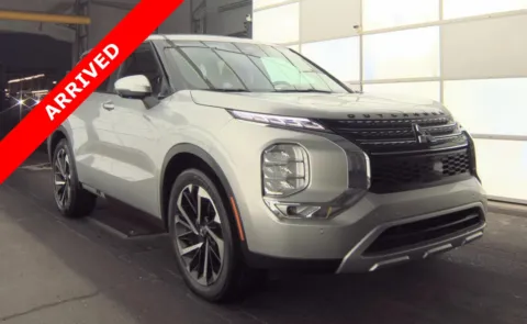 Another view of 2024 Mitsubishi Outlander SE for sale in Jacksonville, FL at Auto Boutique Florida