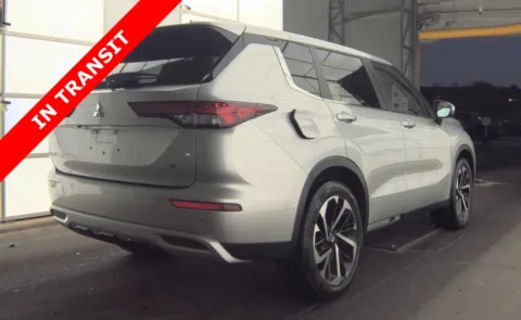 More photos of 2024 Mitsubishi Outlander SE at Auto Boutique Florida, FL