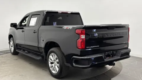 More photos of 2021 Chevrolet Silverado 1500 Custom at Auto Boutique Florida, FL