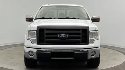 Photos of 2011 Ford F-150 Lariat for sale in Jacksonville, FL at Auto Boutique Florida