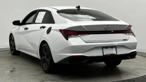 More photos of 2021 Hyundai Elantra SEL at Auto Boutique Florida, FL