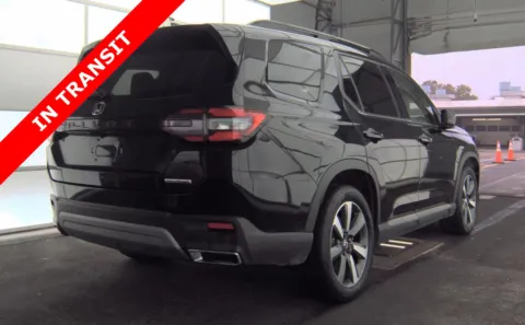 More photos of 2024 Honda Pilot Touring at Auto Boutique Florida, FL
