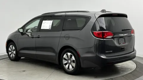 More photos of 2018 Chrysler Pacifica Hybrid Touring L at Auto Boutique Florida, FL