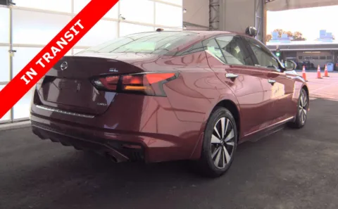 More photos of 2022 Nissan Altima 2.5 SL at Auto Boutique Florida, FL