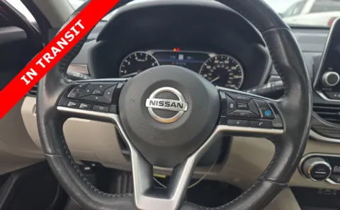 More photos of 2022 Nissan Altima 2.5 SL at Auto Boutique Florida, FL