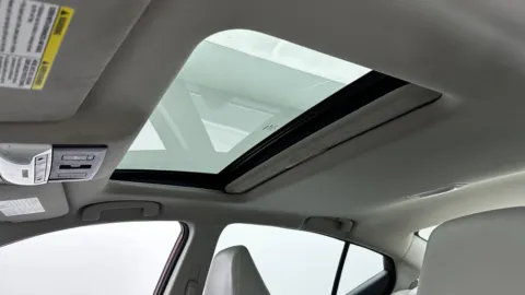 More photos of 2022 Nissan Altima 2.5 SL at Auto Boutique Florida, FL