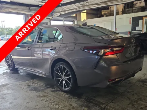 More photos of 2022 Toyota Camry SE at Auto Boutique Florida, FL