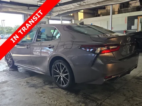 More photos of 2022 Toyota Camry SE at Auto Boutique Florida, FL