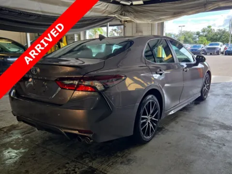 More photos of 2022 Toyota Camry SE at Auto Boutique Florida, FL