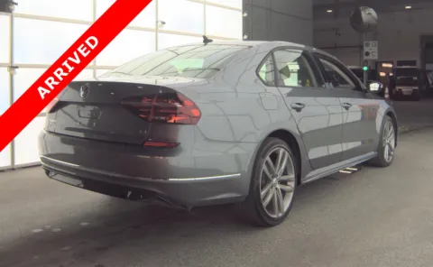 More photos of 2018 Volkswagen Passat 2.0T S at Auto Boutique Florida, FL