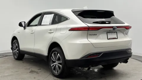 More photos of 2021 Toyota Venza LE at Auto Boutique Florida, FL