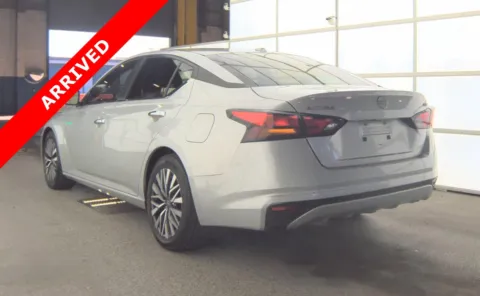 More photos of 2023 Nissan Altima 2.5 SV at Auto Boutique Florida, FL