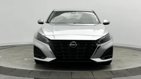 Photos of 2023 Nissan Altima 2.5 SV for sale in Jacksonville, FL at Auto Boutique Florida