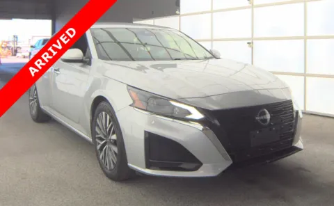 Another view of 2023 Nissan Altima 2.5 SV for sale in Jacksonville, FL at Auto Boutique Florida