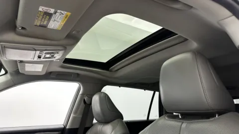 More photos of 2023 Toyota Highlander Limited at Auto Boutique Florida, FL