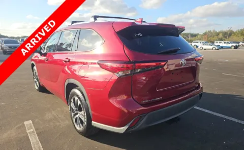More photos of 2020 Toyota Highlander XLE at Auto Boutique Florida, FL