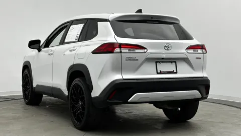 More photos of 2022 Toyota Corolla Cross L at Auto Boutique Florida, FL