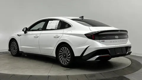 More photos of 2024 Hyundai Sonata Hybrid SEL at Auto Boutique Florida, FL