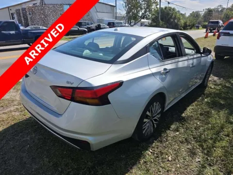 More photos of 2023 Nissan Altima 2.5 SV at Auto Boutique Florida, FL
