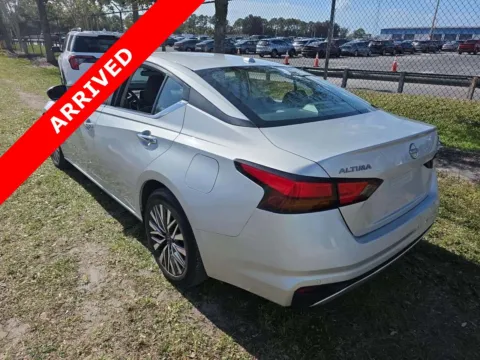 More photos of 2023 Nissan Altima 2.5 SV at Auto Boutique Florida, FL