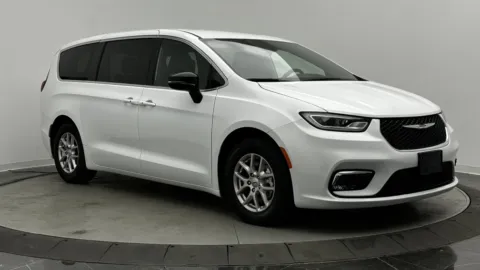 Another view of 2025 Chrysler Pacifica Select for sale in Jacksonville, FL at Auto Boutique Florida