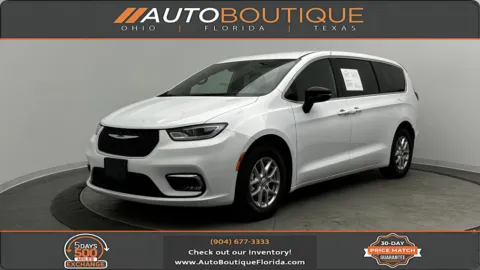 White 2025 Chrysler Pacifica Select for sale in Jacksonville, FL