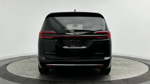 More photos of 2025 Chrysler Pacifica Hybrid Select at Auto Boutique Florida, FL